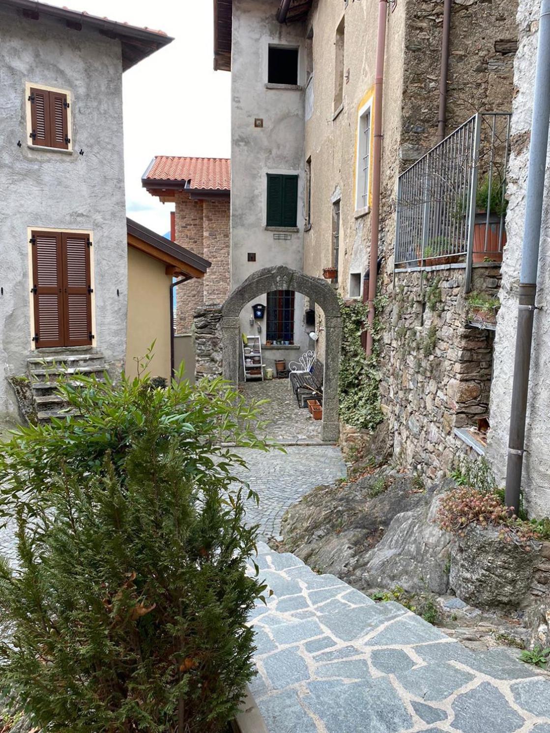 The Honeymoon Apartment Bellano