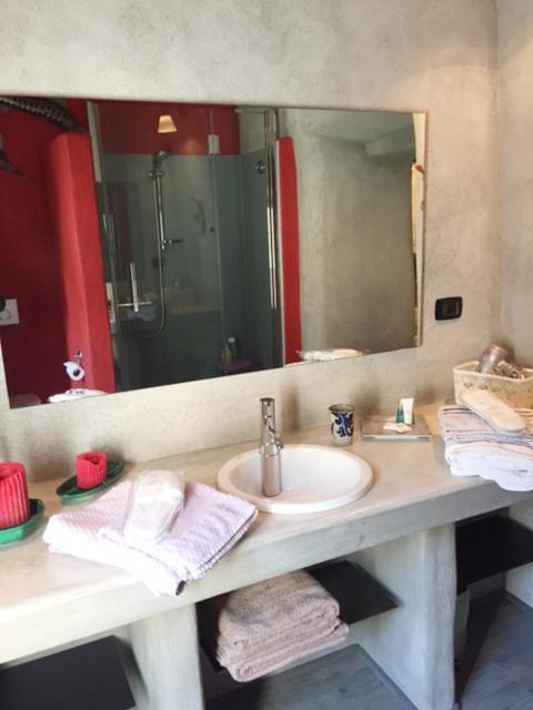 The Honeymoon Apartment